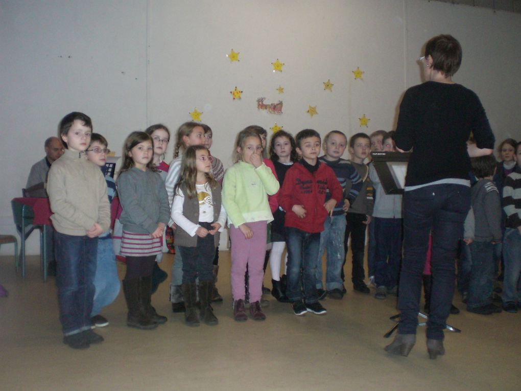 Z - Les CE chantent pour vous!2012