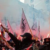 "Mort aux Moscovites !" : une manifestation réunit 15 000 ultra-nationalistes à Kiev (VIDEO)