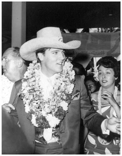 Elvis Presley visite du USS Arizona Memorial en 1965